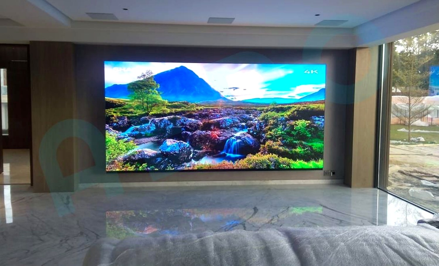 Large immersive display wall installation